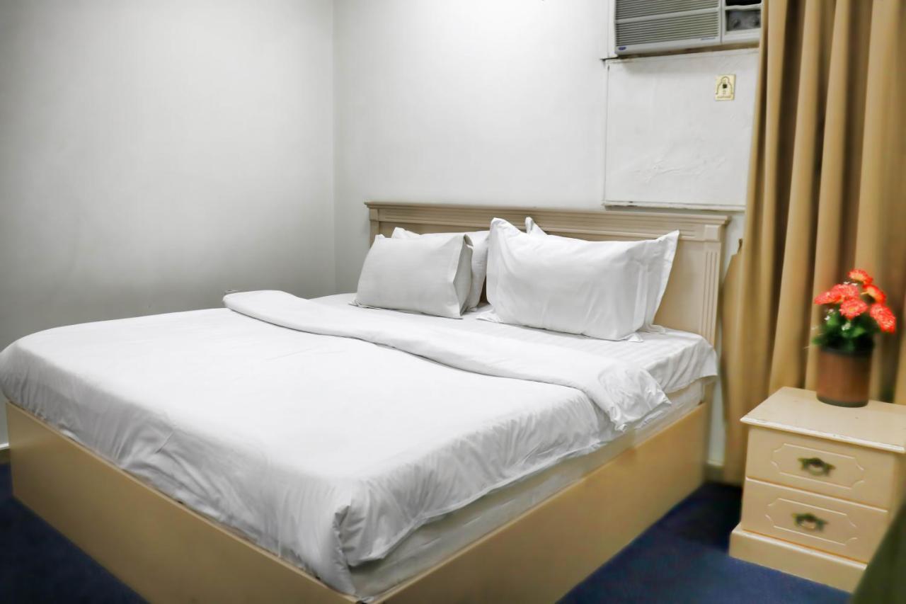 Al Farhan Hotel Suites Эр-Рияд Экстерьер фото